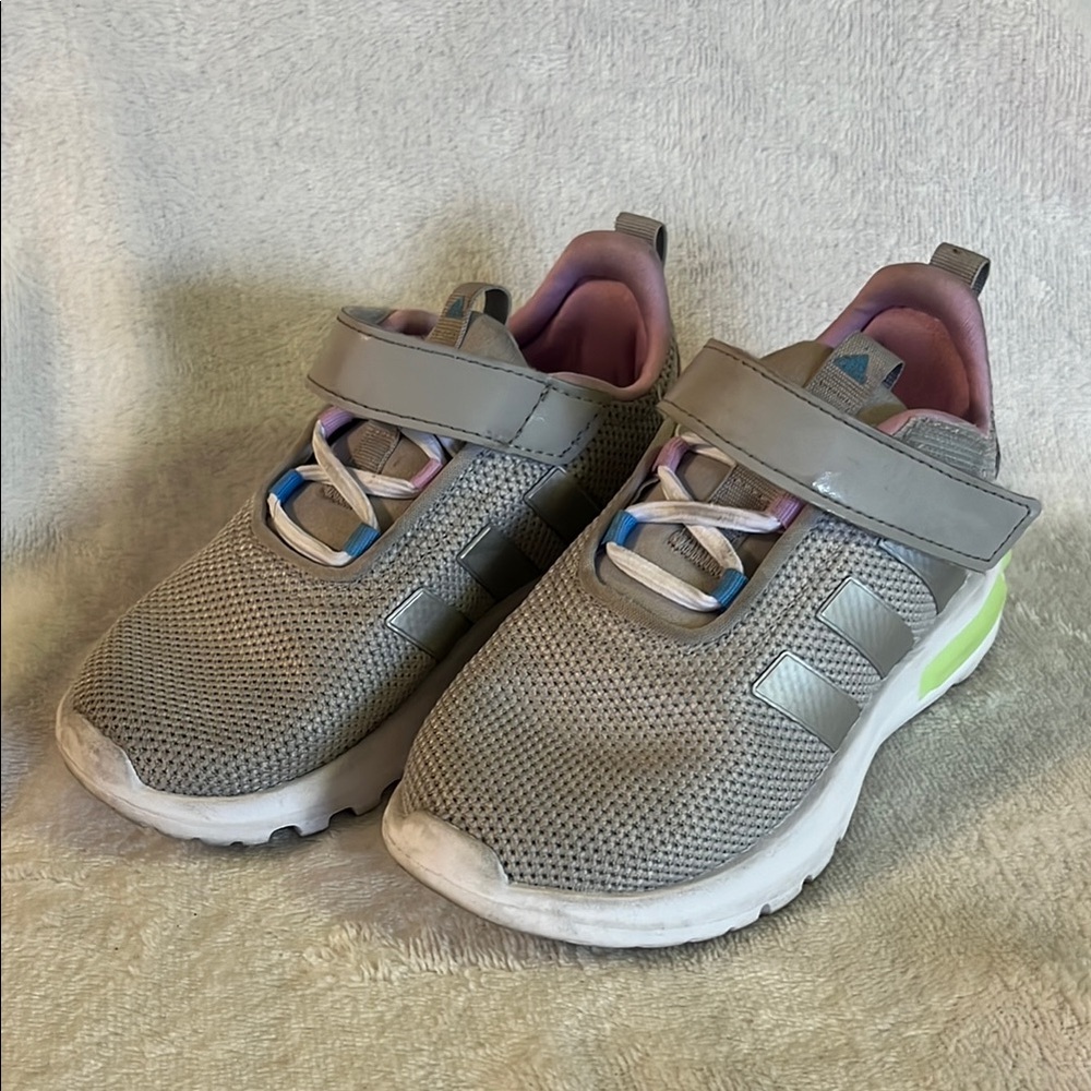 adidas Gray Sneakers with Velcro Closure and Cushioned Sole
